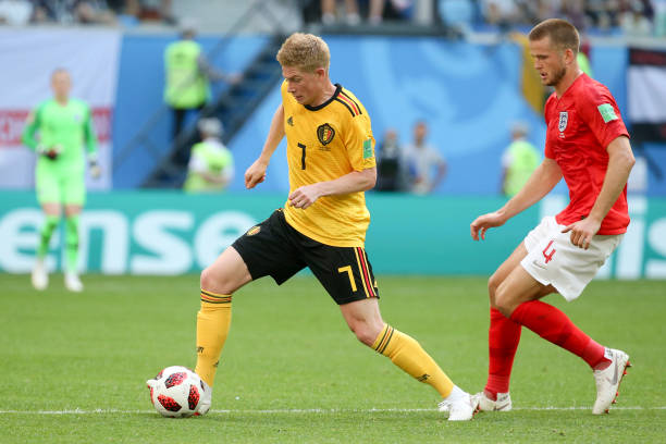 更凸显了他 更凸显了他